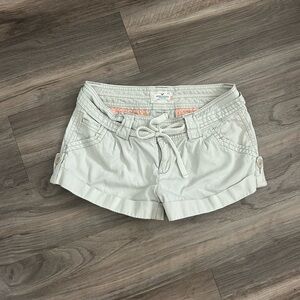 low rise vintage looking american eagle mini shorts